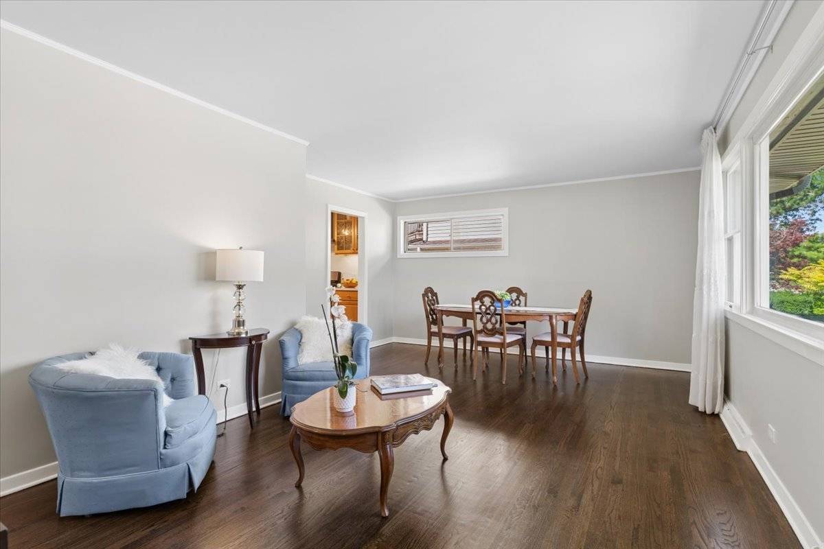 7311 Lake ST, Morton Grove, IL 60053