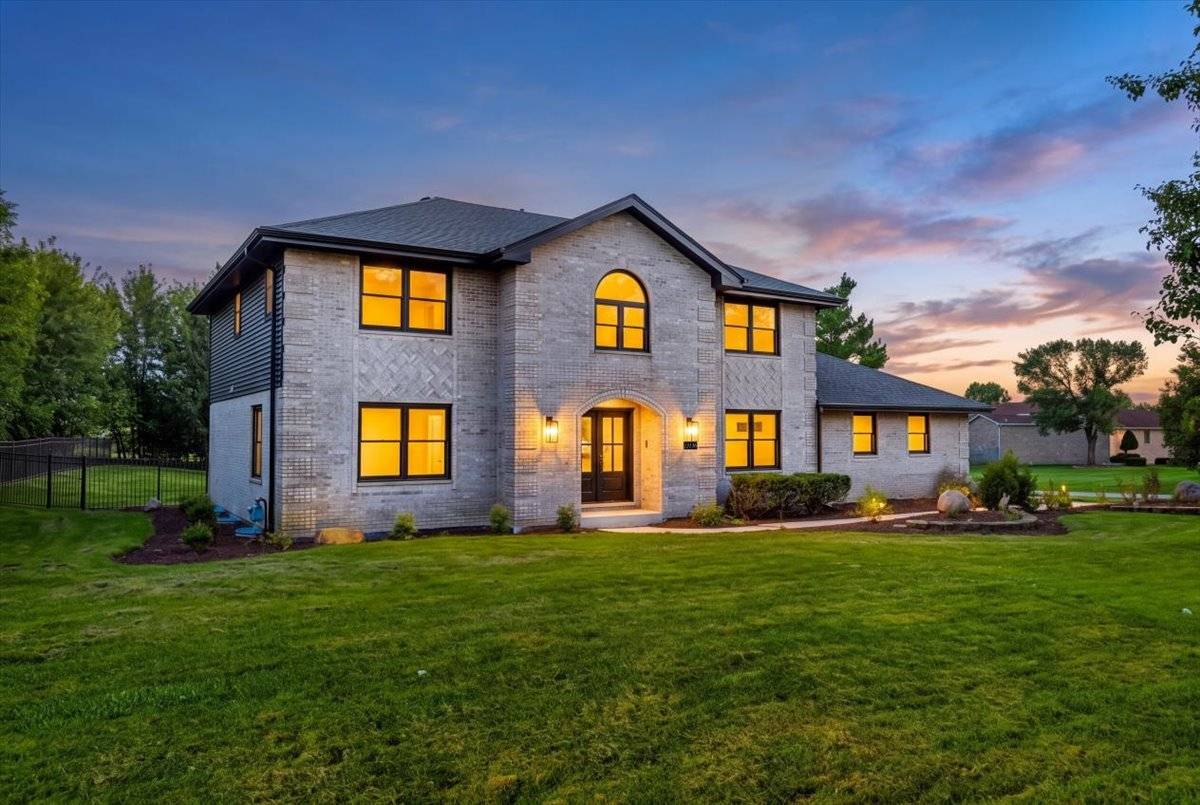 13136 Fox Hill CT, Lemont, IL 60439