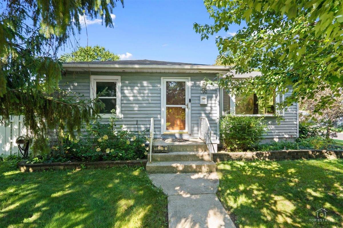 100 S Wisconsin AVE, Addison, IL 60101