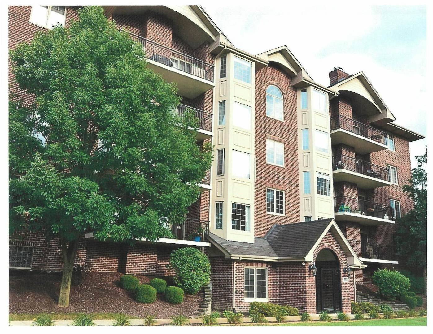 6675 S Cass AVE #2A, Westmont, IL 60559