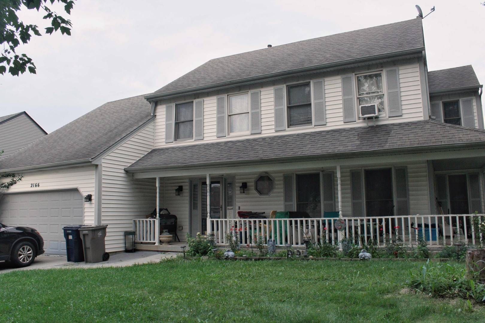 2166 Jordan LN, Elgin, IL 60123