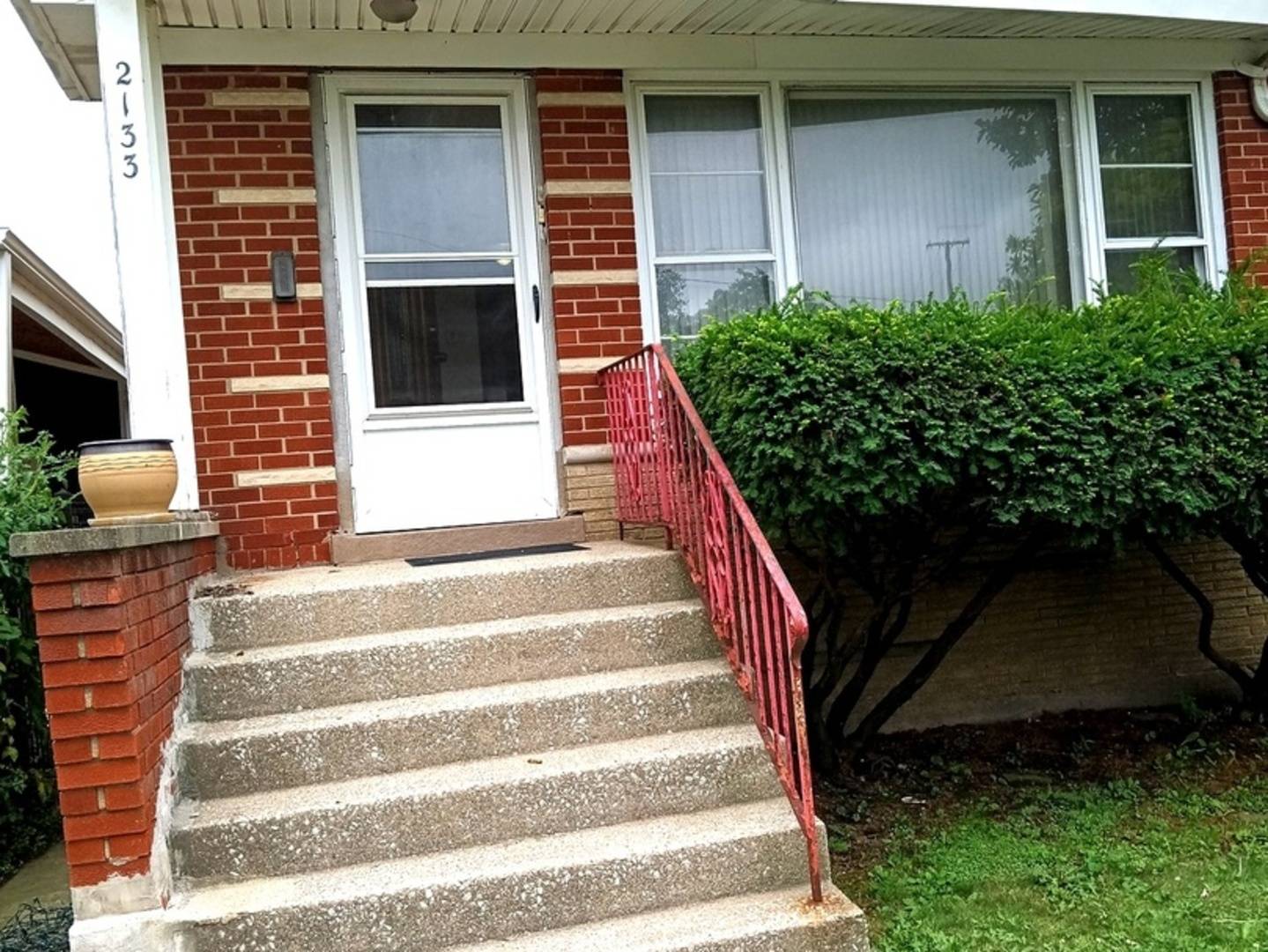 2133 W 49th PL, Chicago, IL 60609