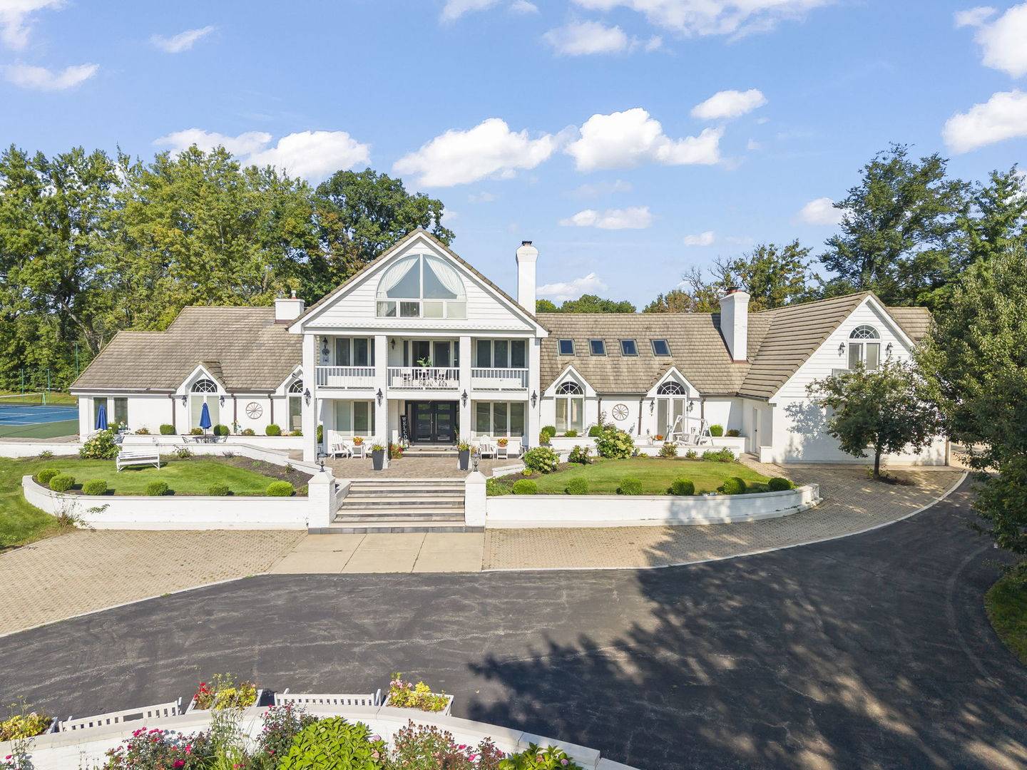 23W735 Hobson RD, Naperville, IL 60540