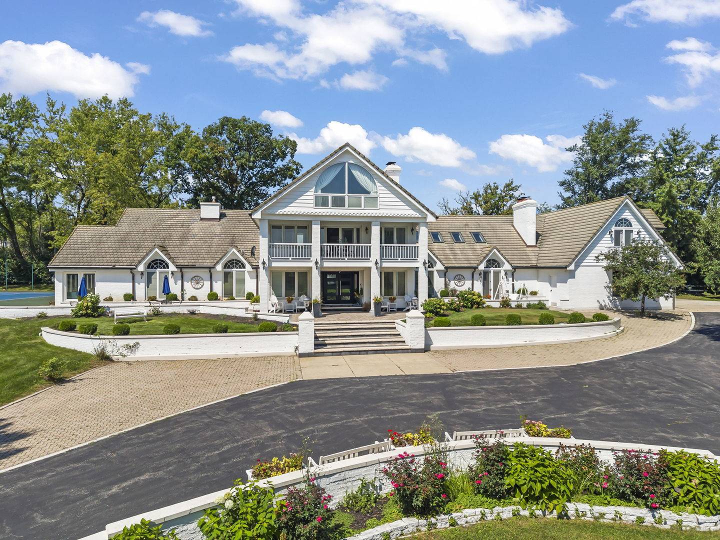 23W735 Hobson RD, Naperville, IL 60540
