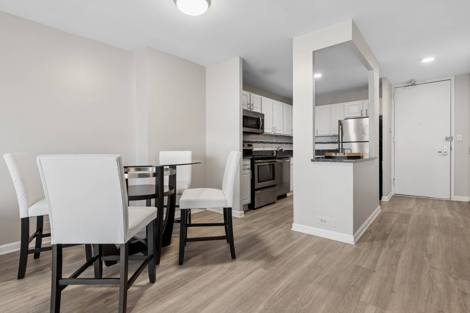 Address not disclosed, Chicago, IL 60614