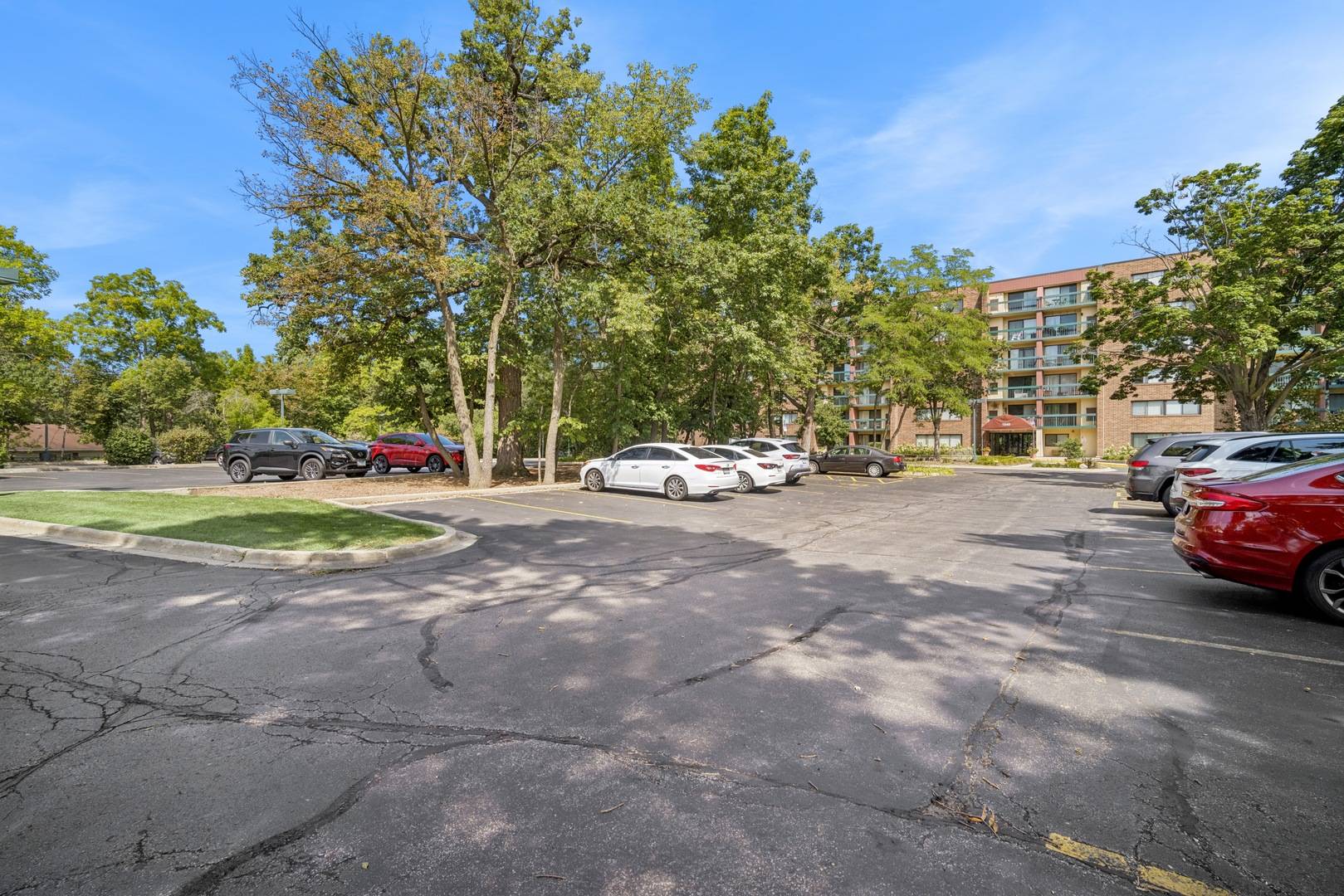 1840 Huntington BLVD #305, Hoffman Estates, IL 60169