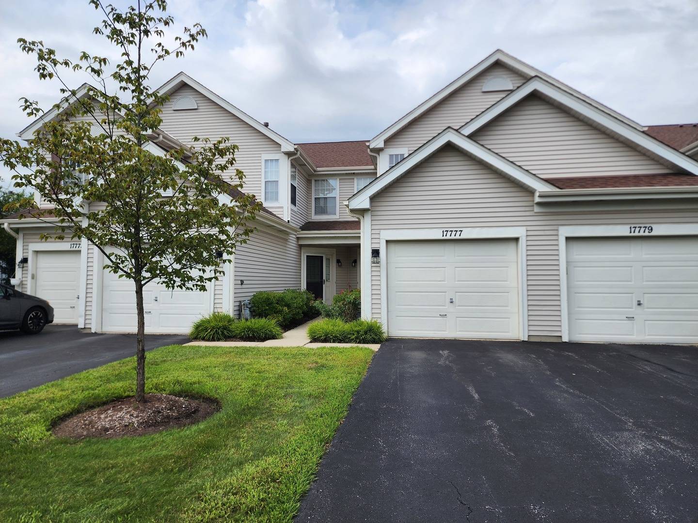 17777 W Braewick RD, Gurnee, IL 60031