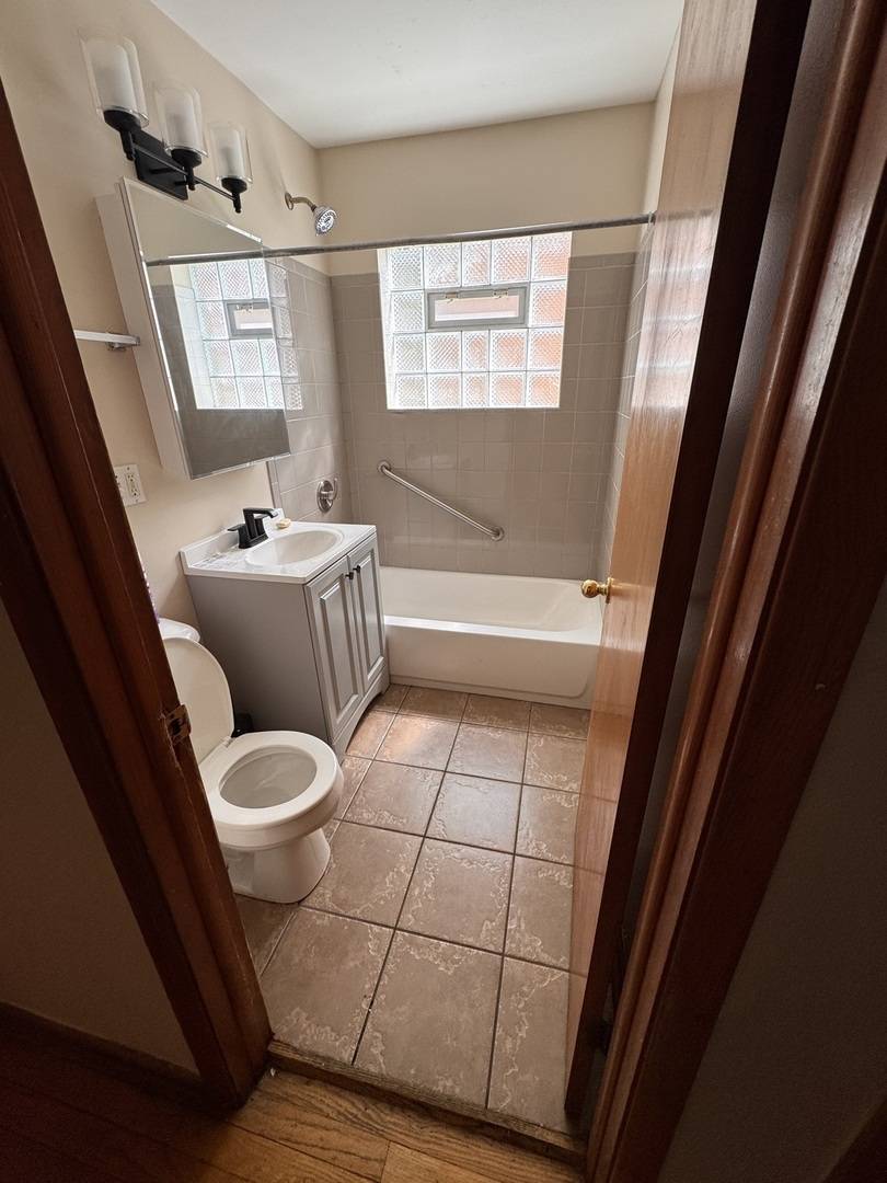 706 E 106th ST #1, Chicago, IL 60628