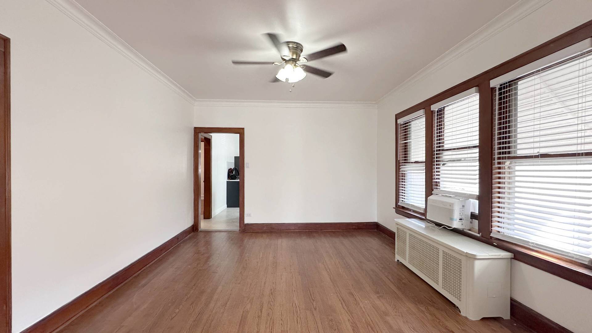 5214 W Schubert AVE, Chicago, IL 60639