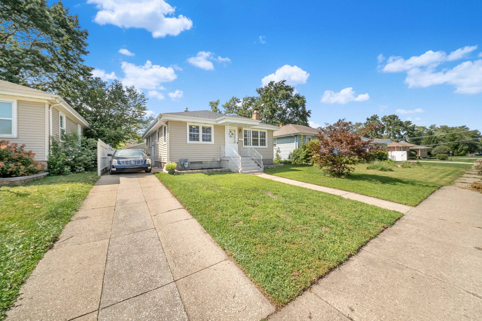 18026 Oakley AVE, Lansing, IL 60438