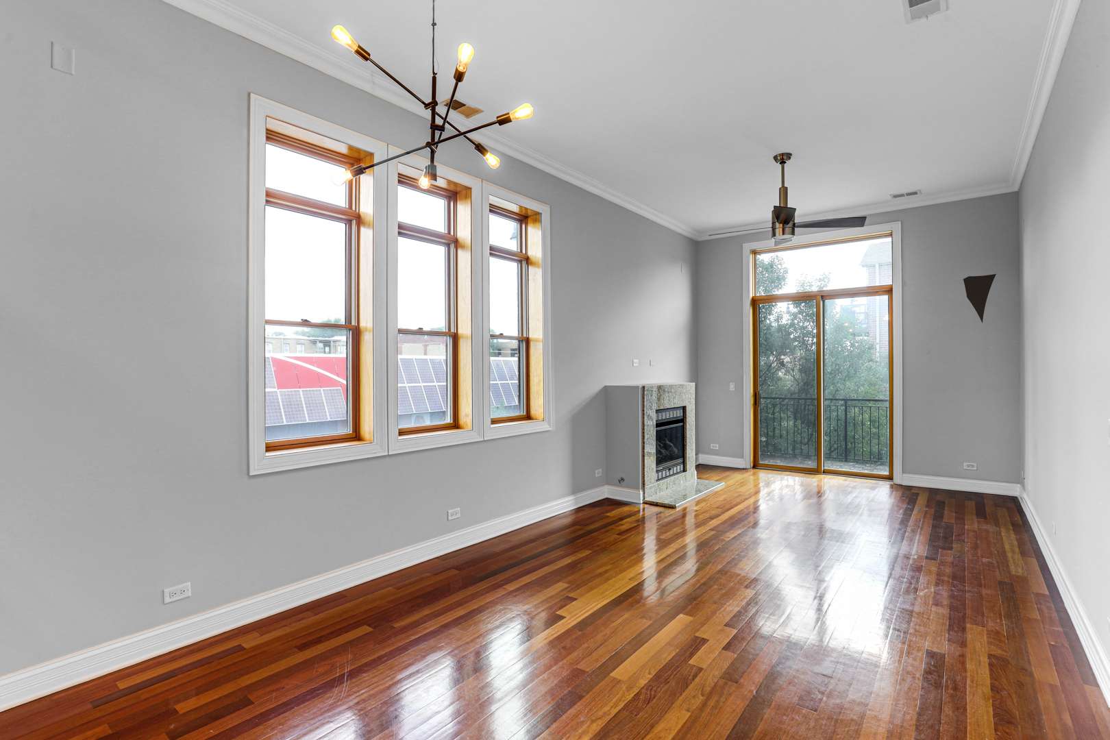 4755 N WASHTENAW AVE #209, Chicago, IL 60625