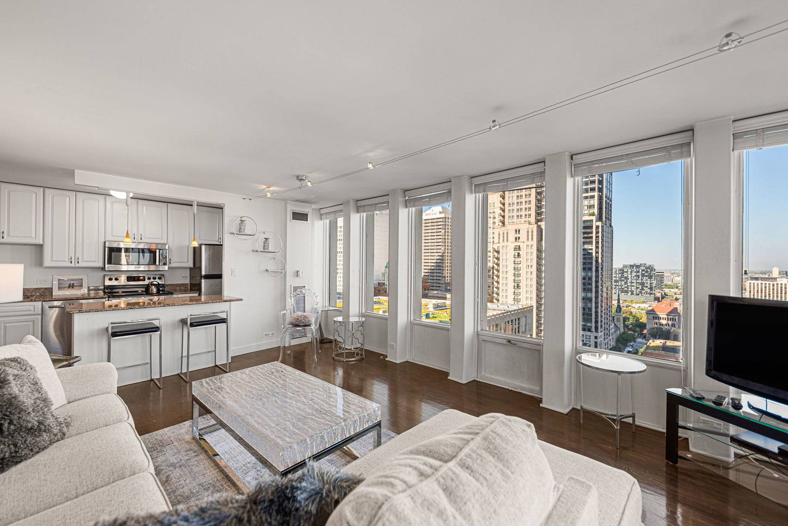 100 E Walton ST #27H, Chicago, IL 60611