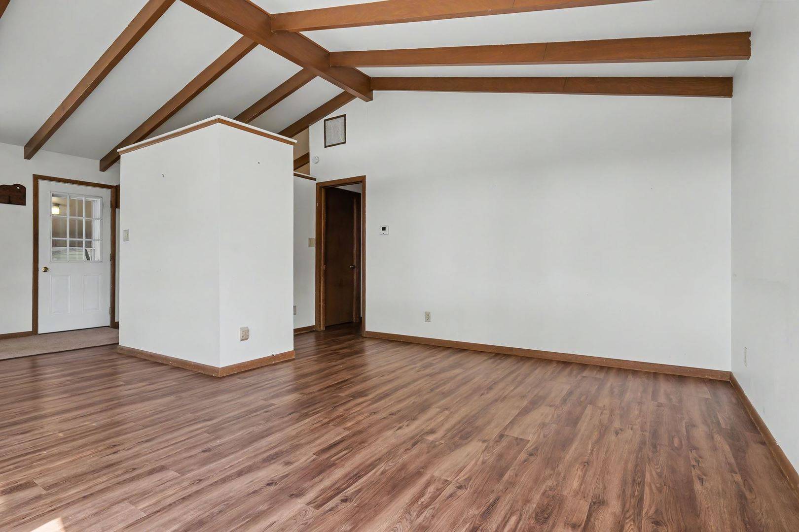 319 E Elm ST, Piper City, IL 60959