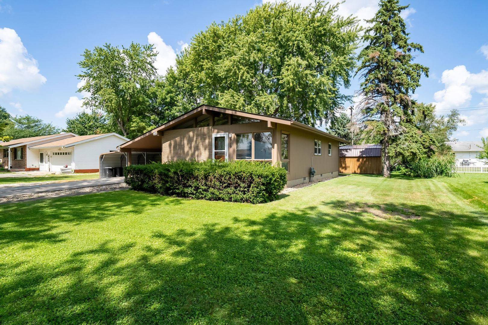 319 E Elm ST, Piper City, IL 60959