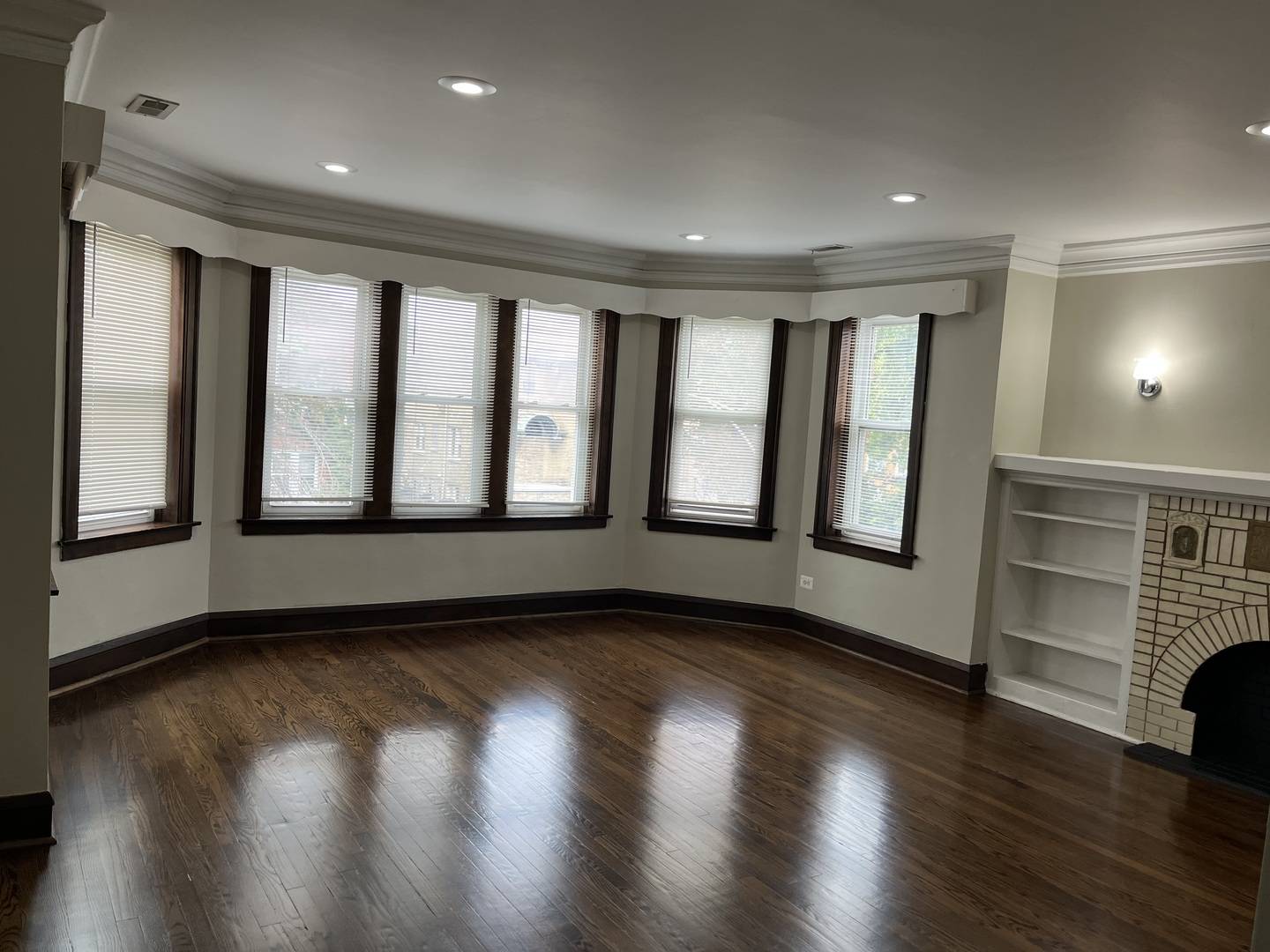 6615 S Sacramento AVE #2N, Chicago, IL 60629