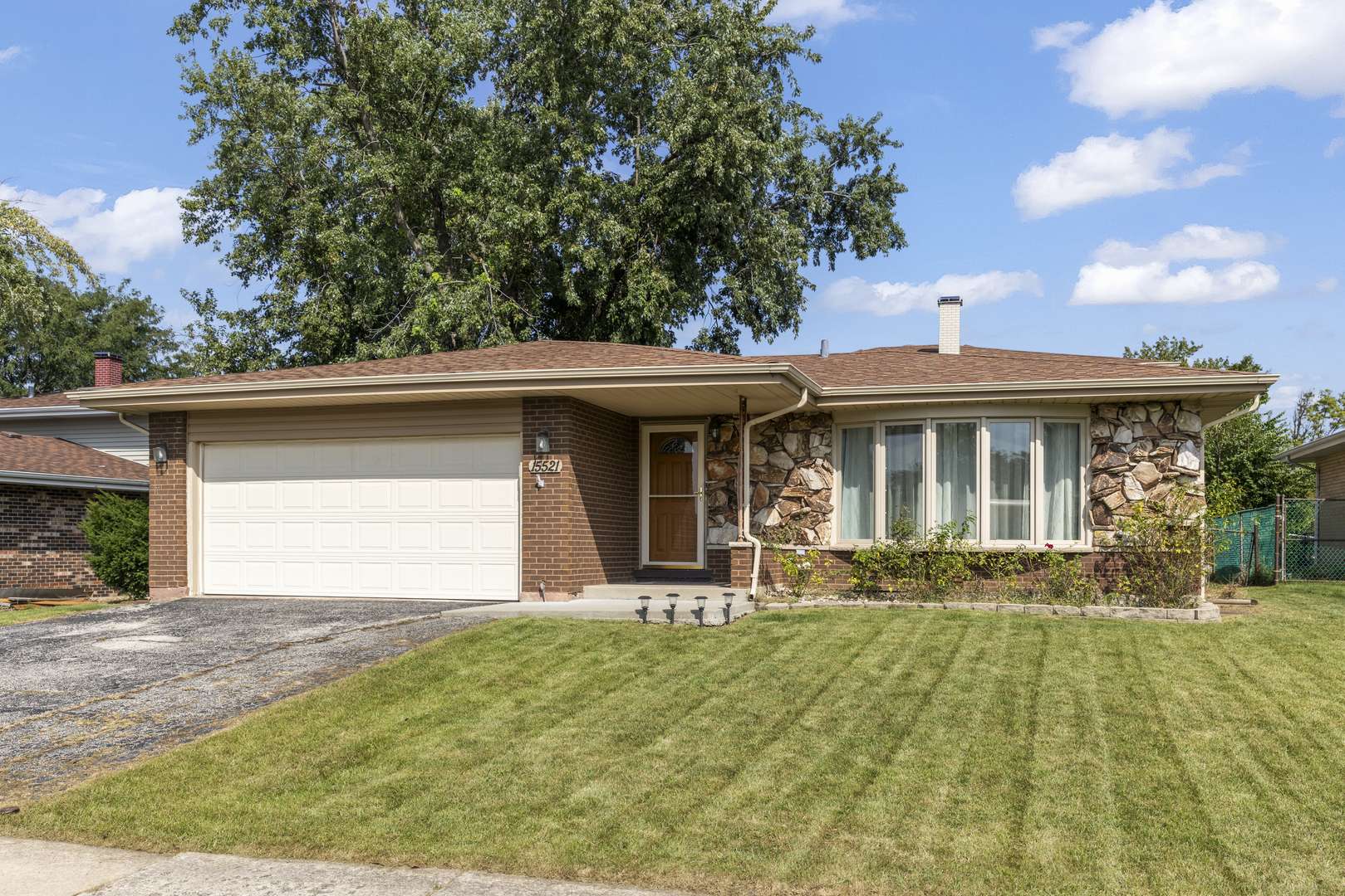 15521 Ridgeland AVE, Oak Forest, IL 60452