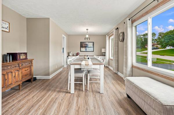 3203 Tuggle DR, Cherry Valley, IL 61016