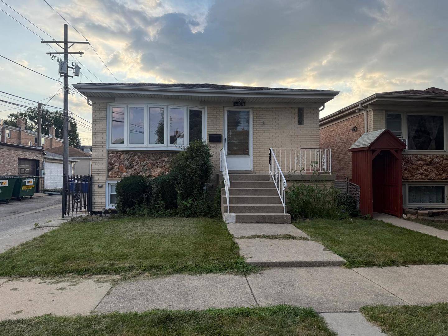 4414 N Nagle AVE #1, Harwood Heights, IL 60706