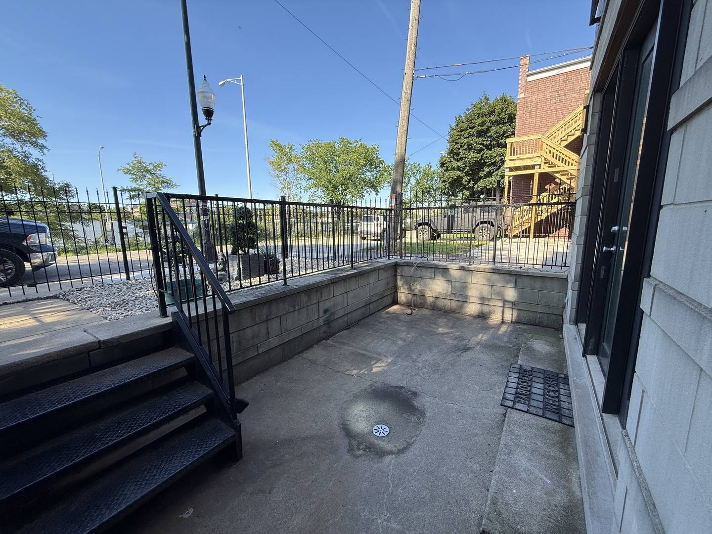 2513 W Congress Pkwy #1, Chicago, IL 60612