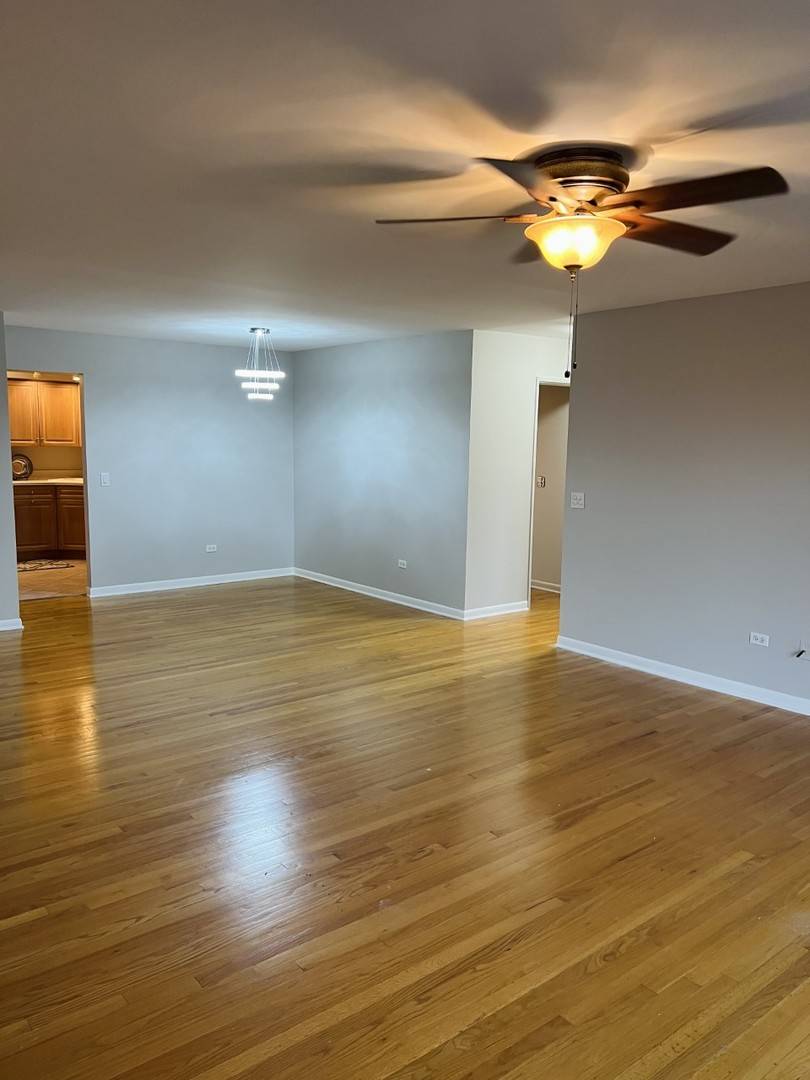 205 W MINER ST #300, Arlington Heights, IL 60005