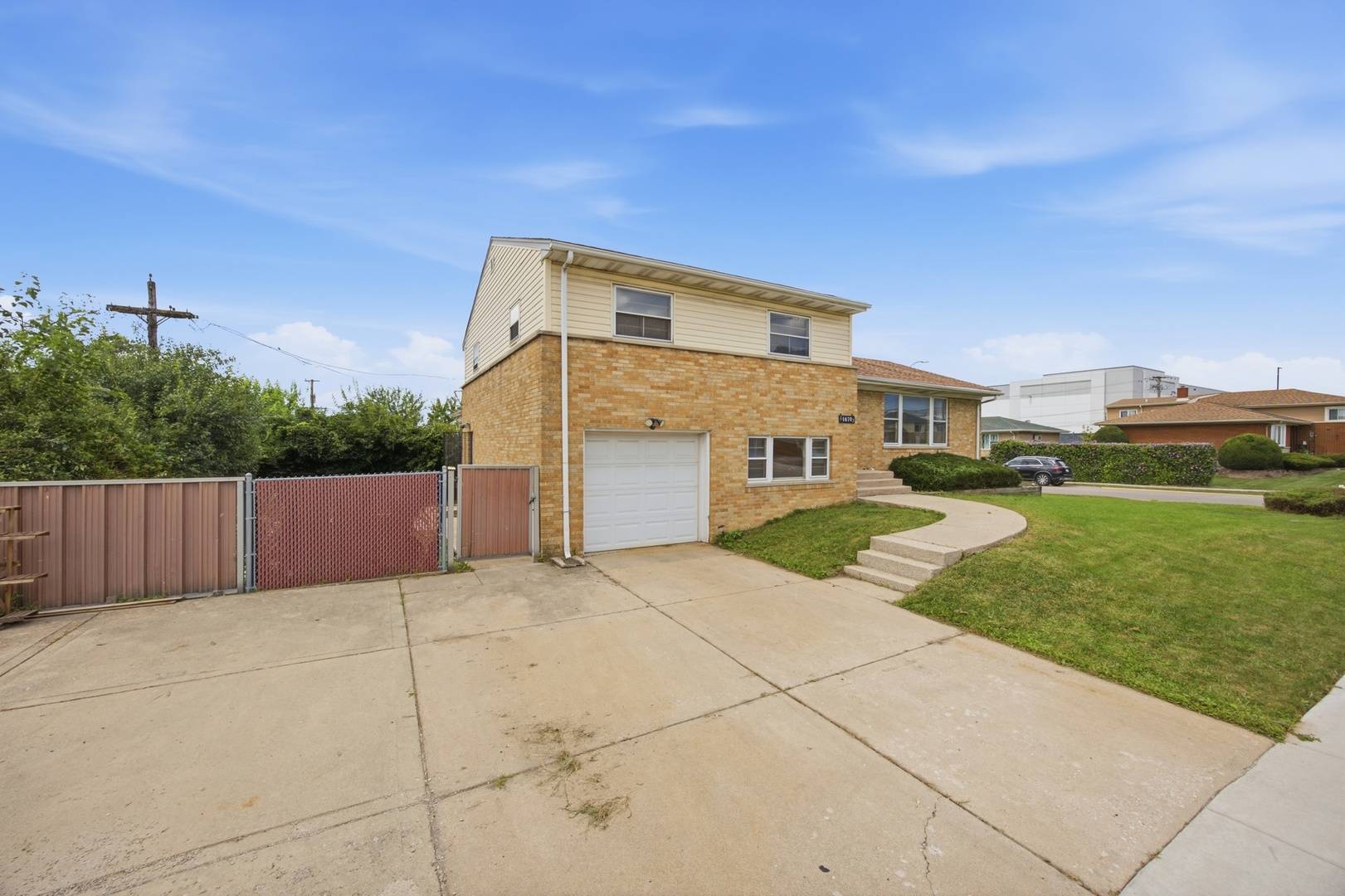 1670 N 5th AVE, Melrose Park, IL 60160