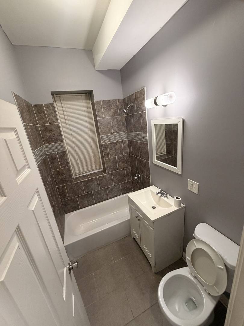 705 W Garfield BLVD #1, Chicago, IL 60621