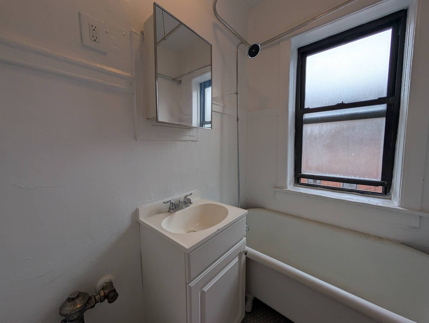 3312 W Schubert AVE #2AA, Chicago, IL 60647