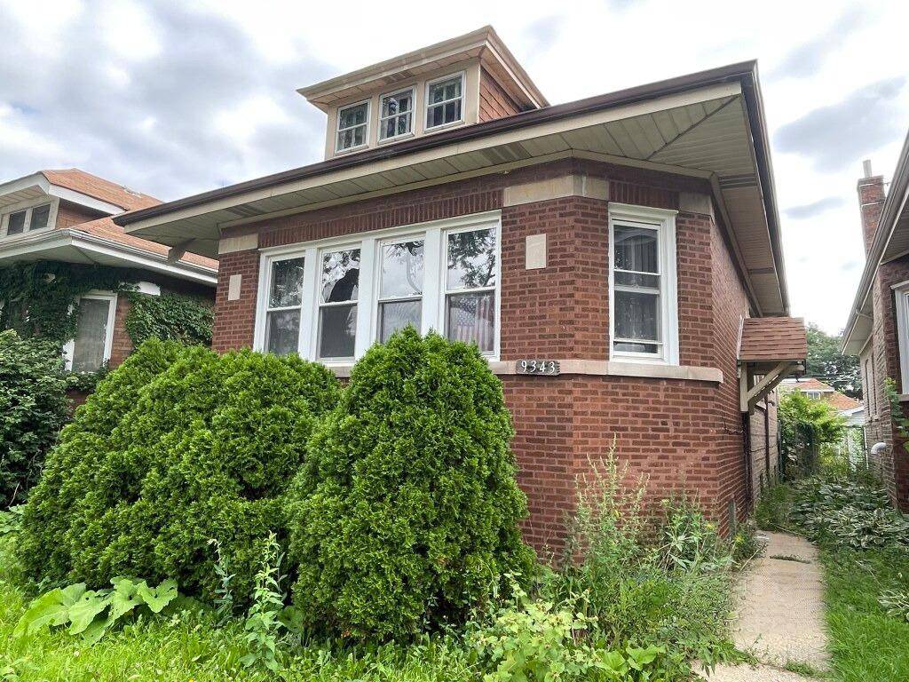 9343 S Throop ST, Chicago, IL 60620