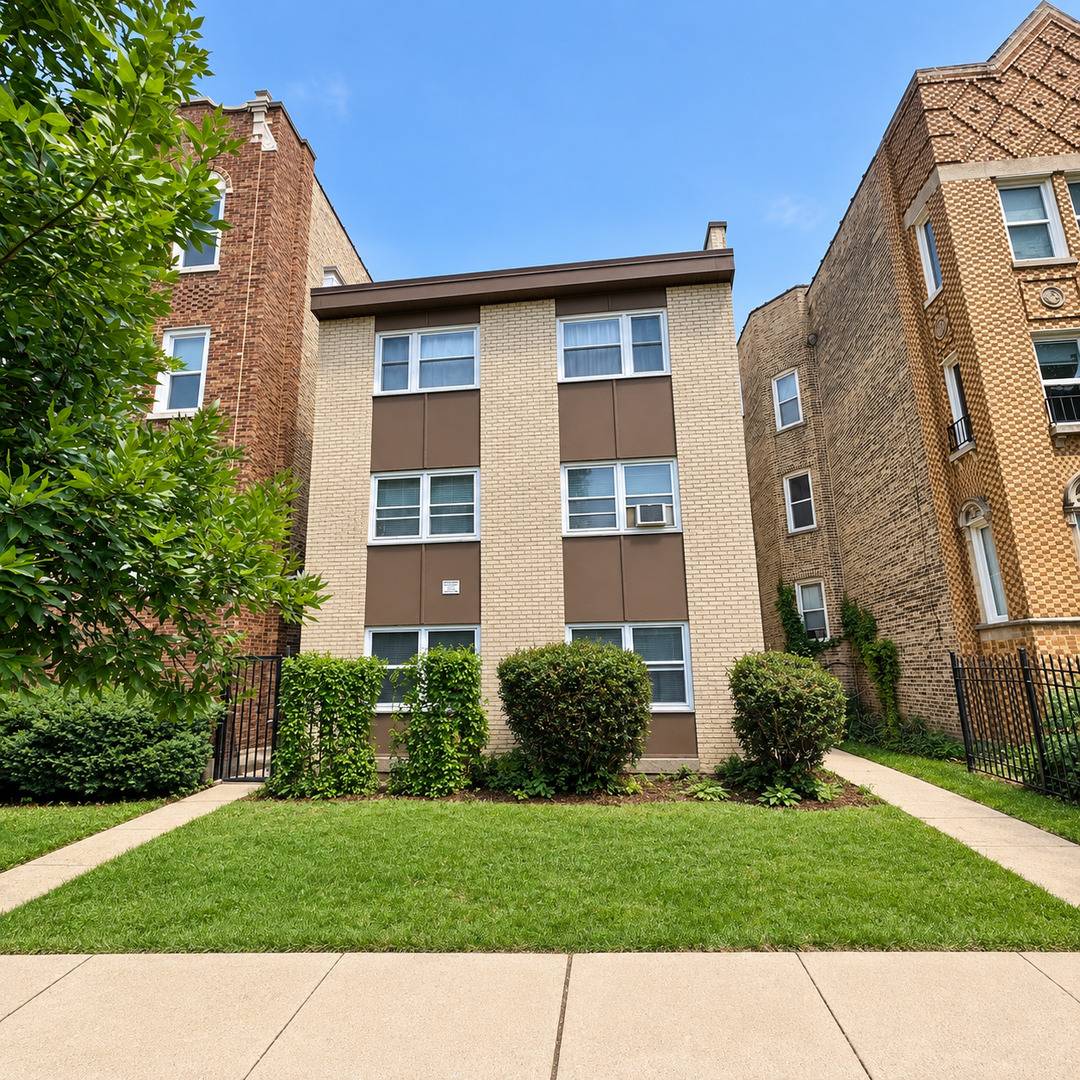 6235 N mozart ST #4, Chicago, IL 60659