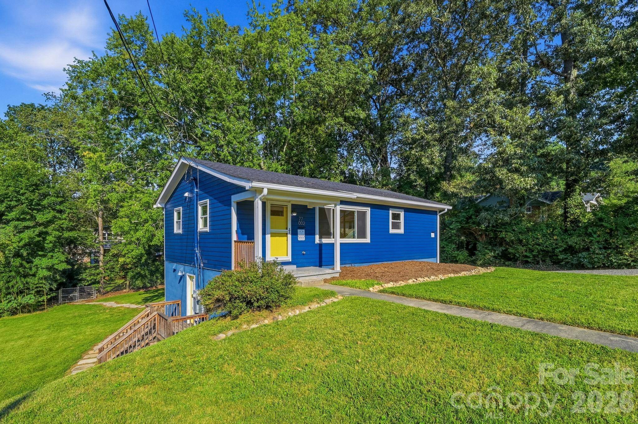 77 Trotter PL, Asheville, NC 28806