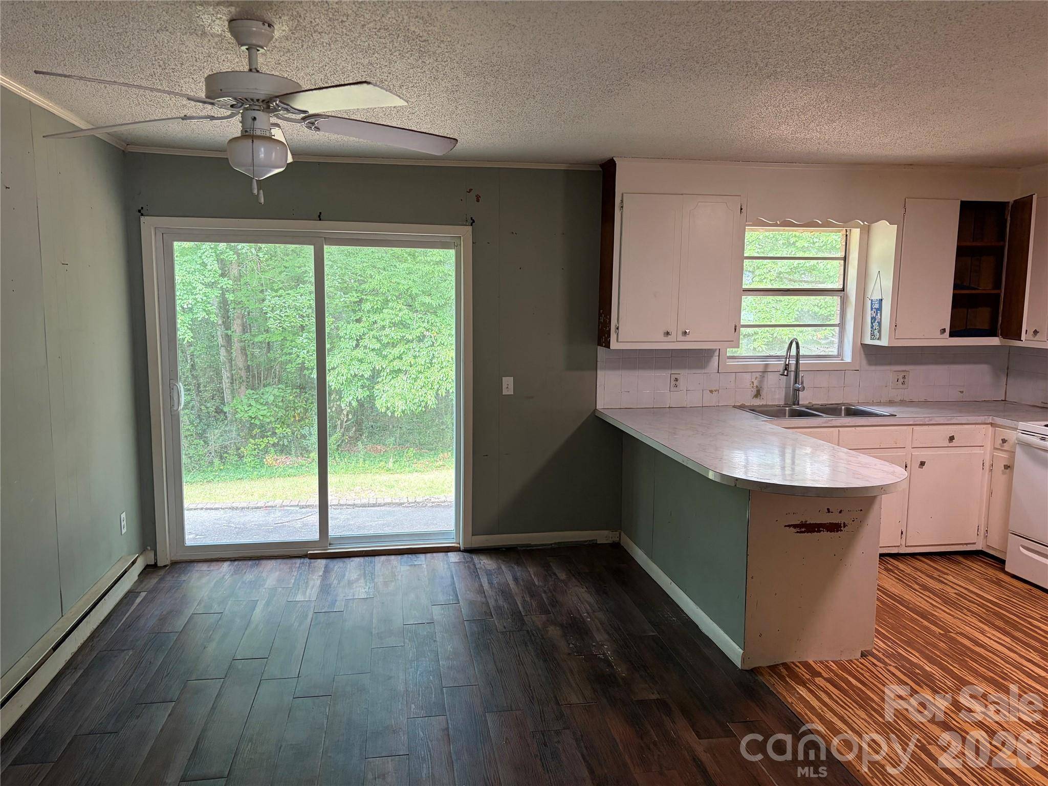 318 Shady LN, Norwood, NC 28128