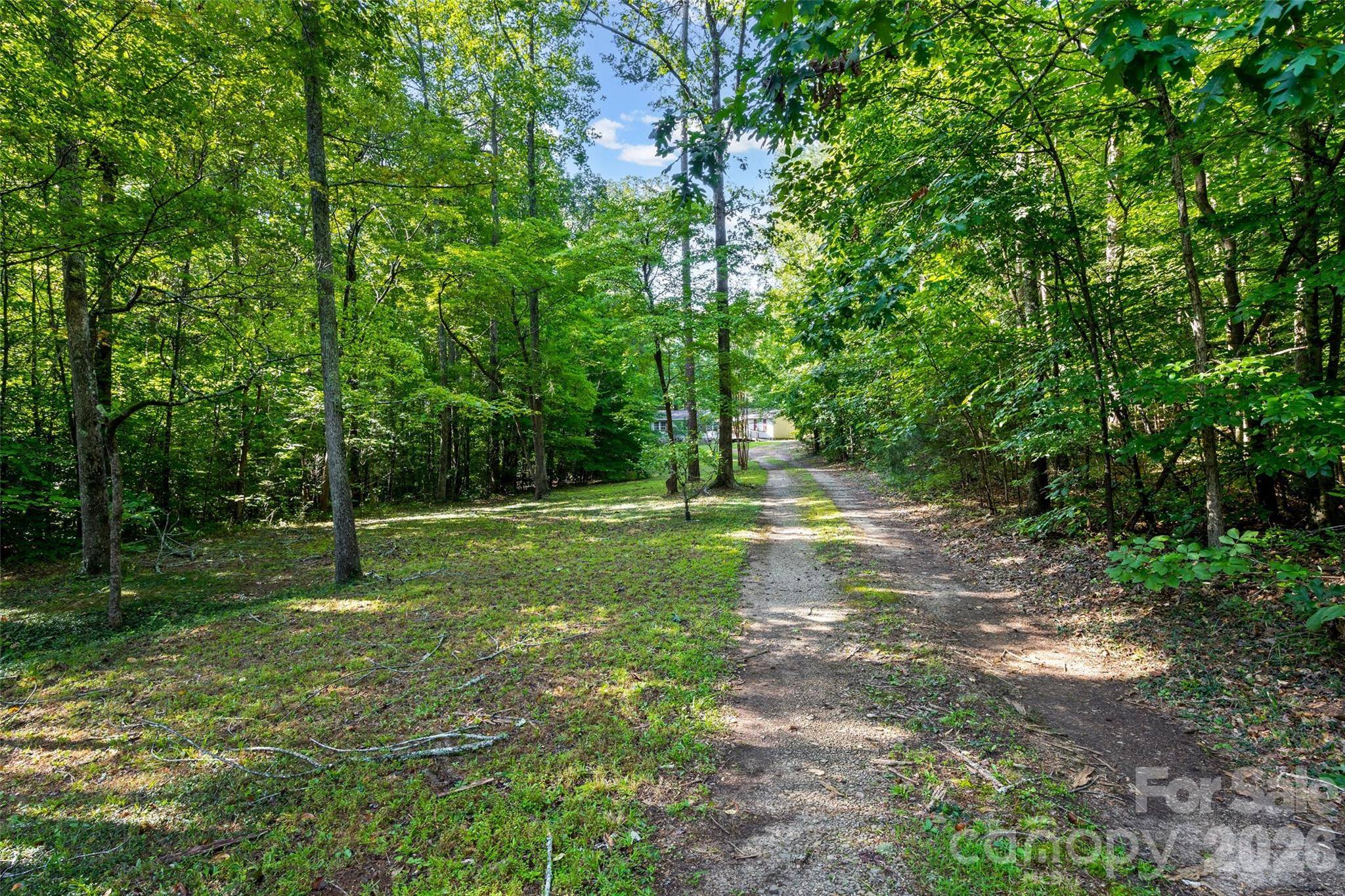 1475 Smith Woods LN, Hickory Grove, SC 29717