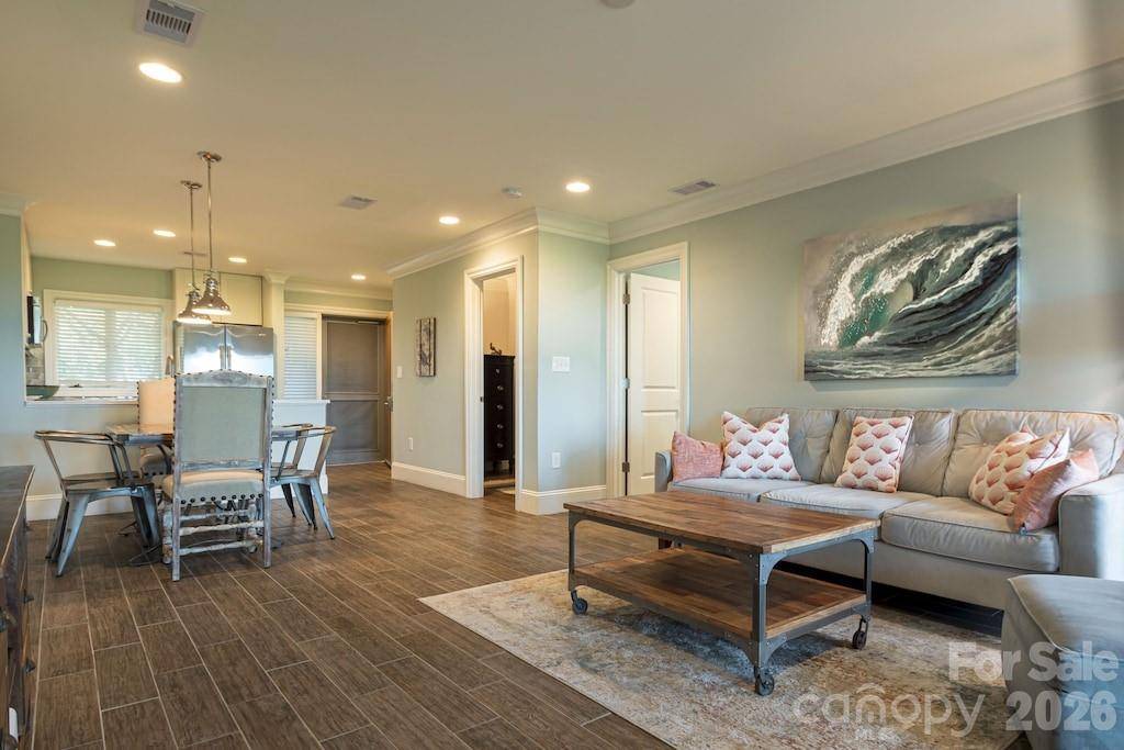 4413 Sea Forest DR, Kiawah Island, SC 29455