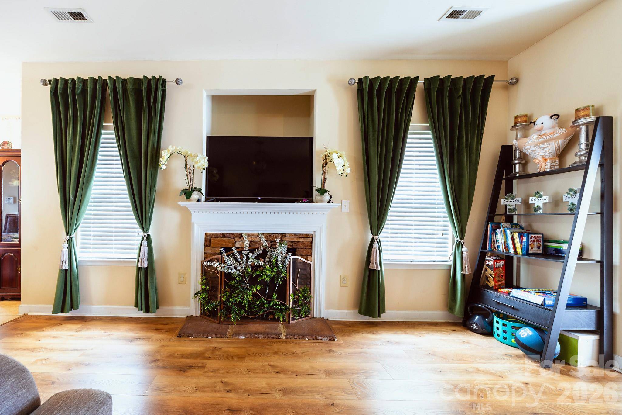948 Sundance DR, Gastonia, NC 28054