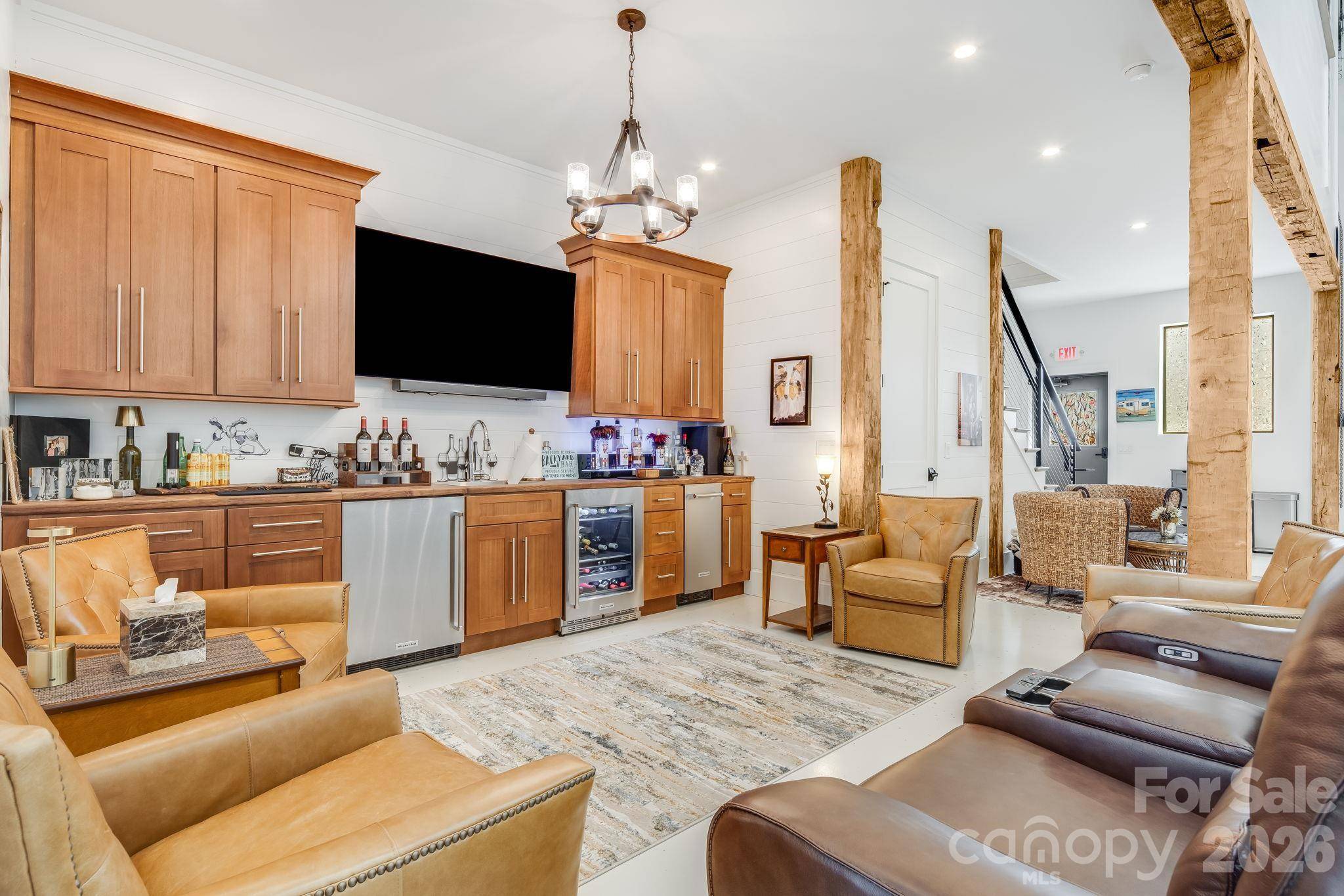 115 Speed WAY #B, Lake Toxaway, NC 28747