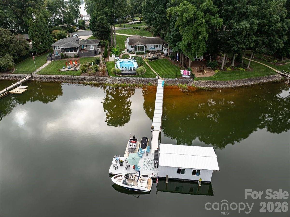 3259 Miners Cove CT, Denver, NC 28037