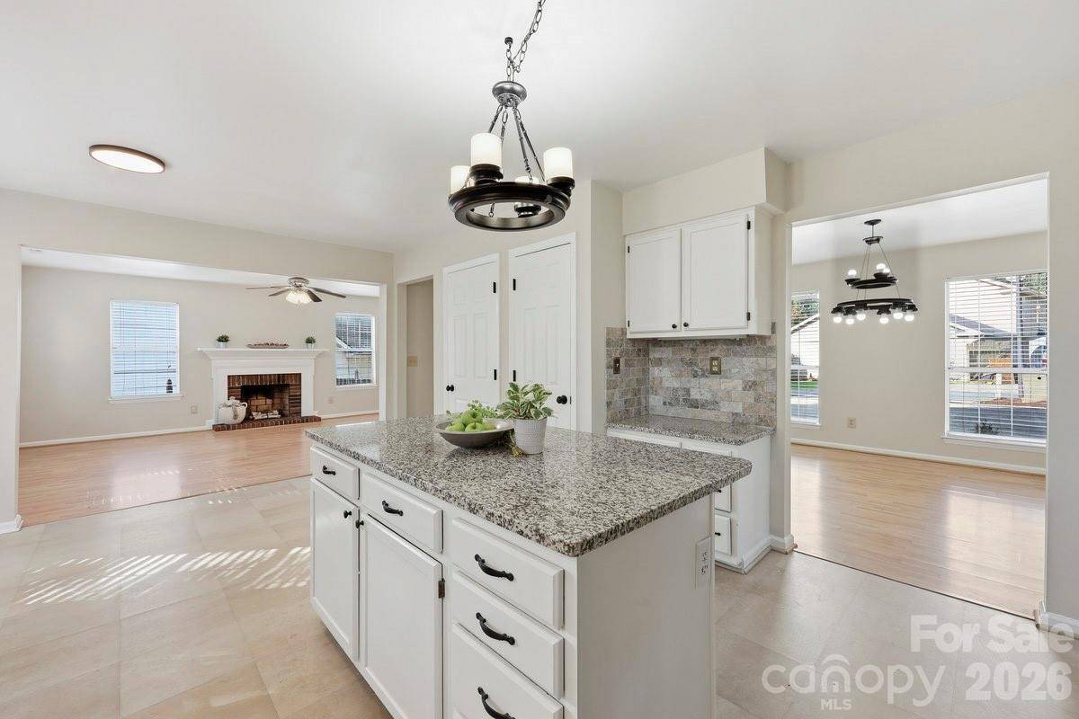 14230 Quartz LN, Pineville, NC 28134