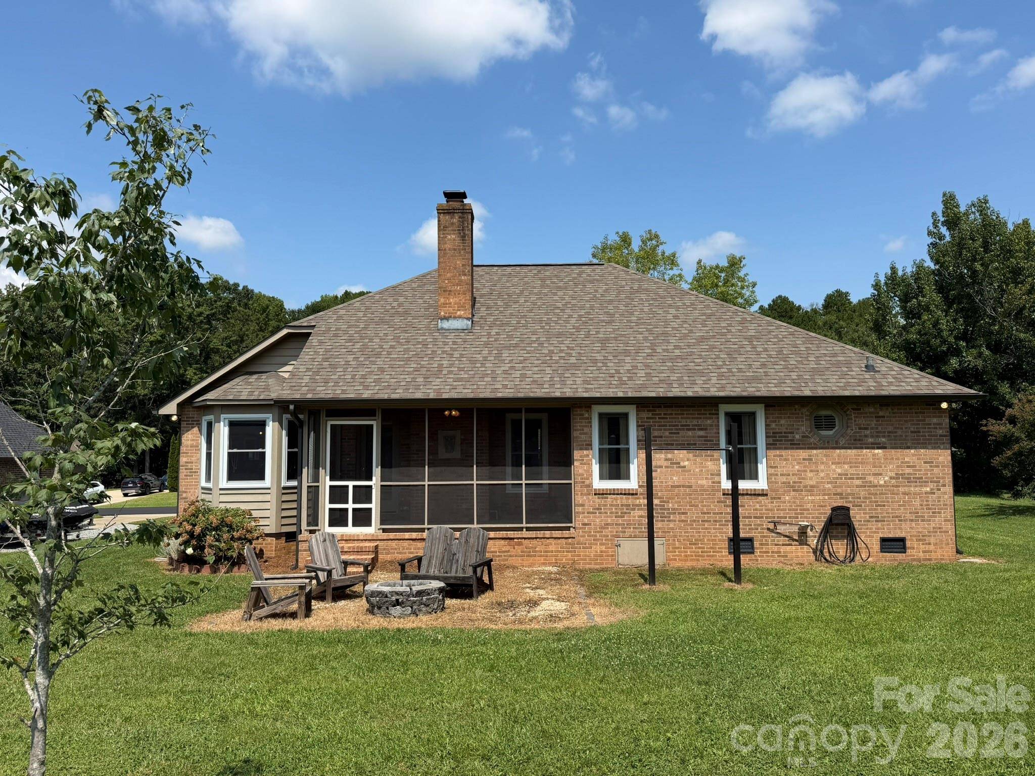141 Walking Horse RUN, Stanley, NC 28164