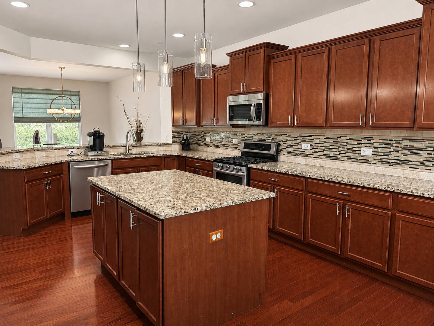 3799 Canton CIR, Mundelein, IL 60060