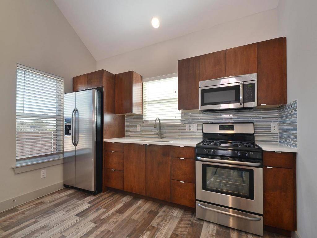 3141 E 12th ST #C, Austin, TX 78702