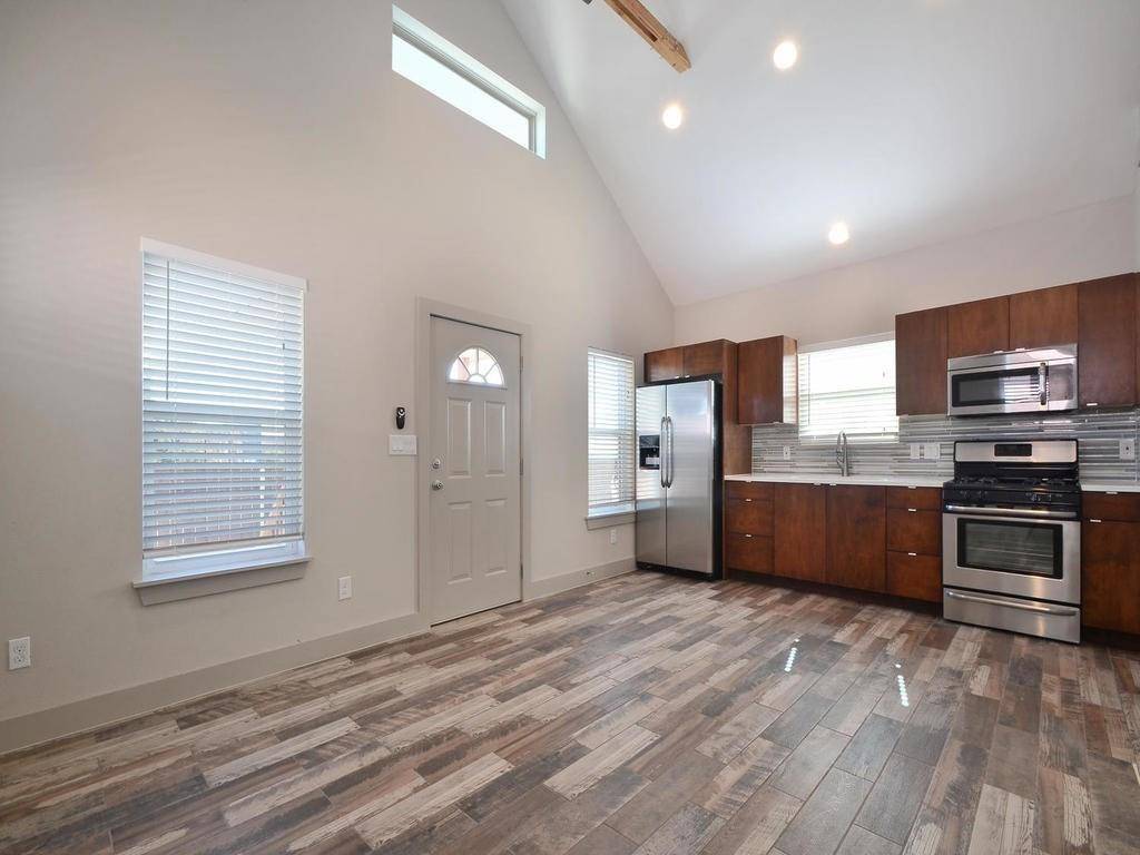 3141 E 12th ST #C, Austin, TX 78702