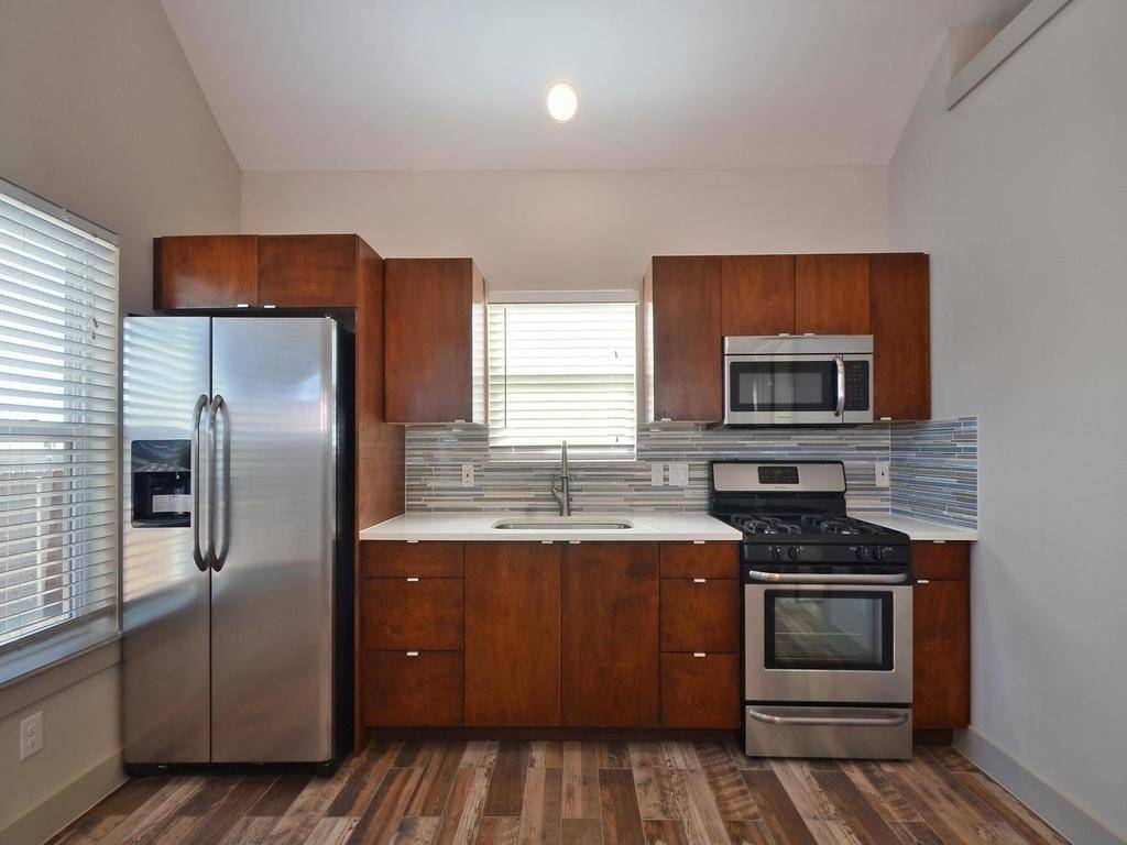 3141 E 12th ST #C, Austin, TX 78702