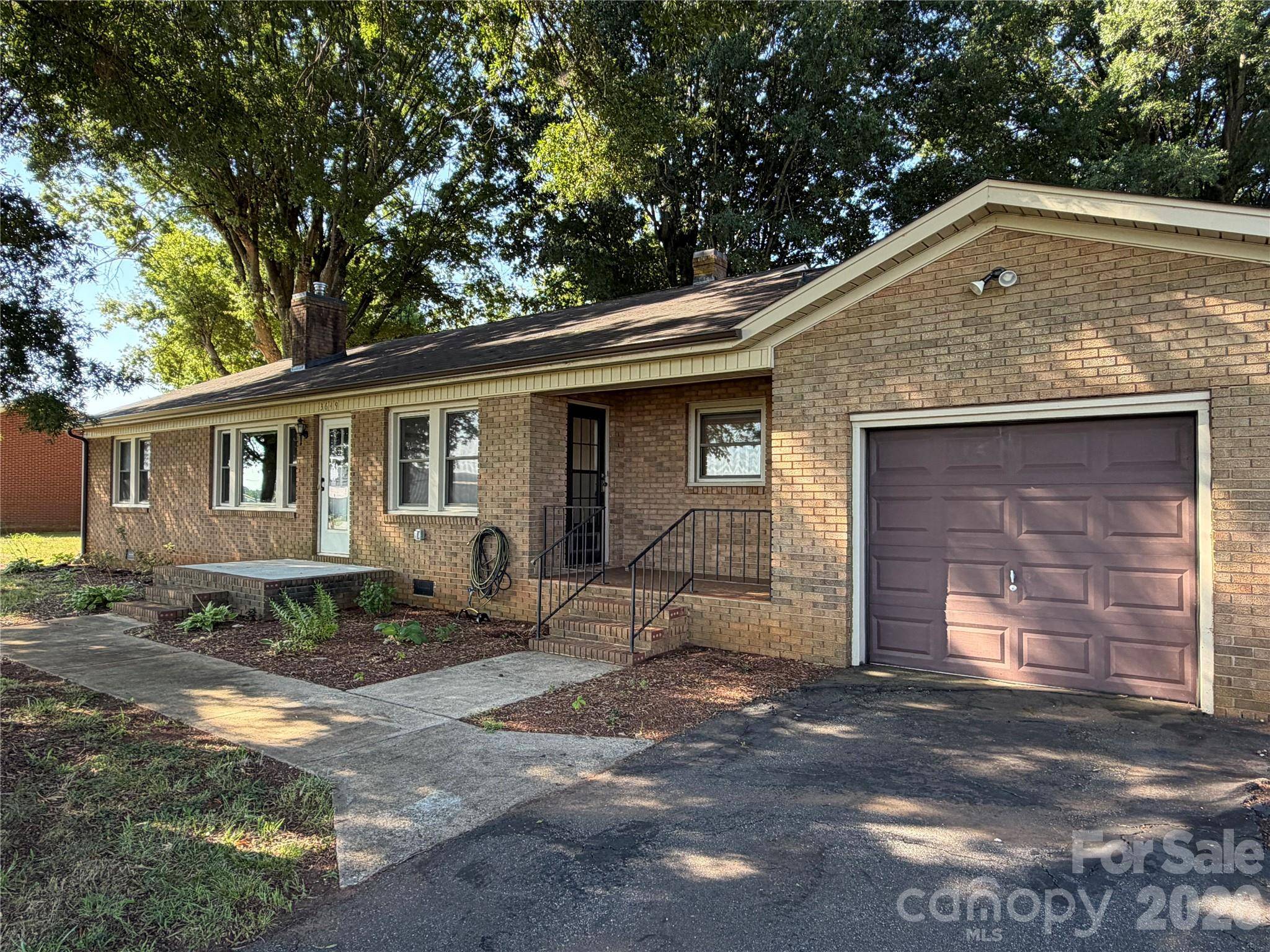3649 Taylorsville HWY, Statesville, NC 28625