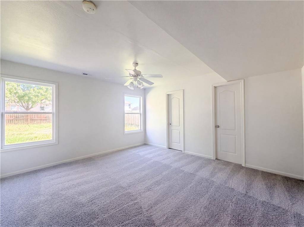 1105 Fox Run TRL, Platte City, MO 64079