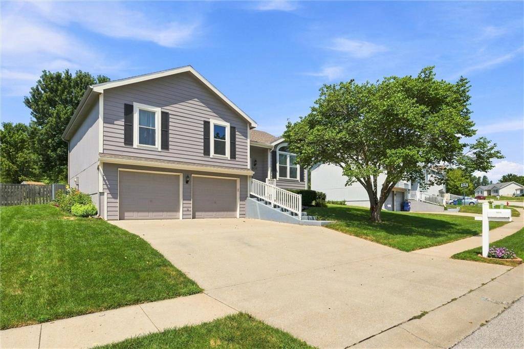 13710 Hunter DR, Platte City, MO 64079