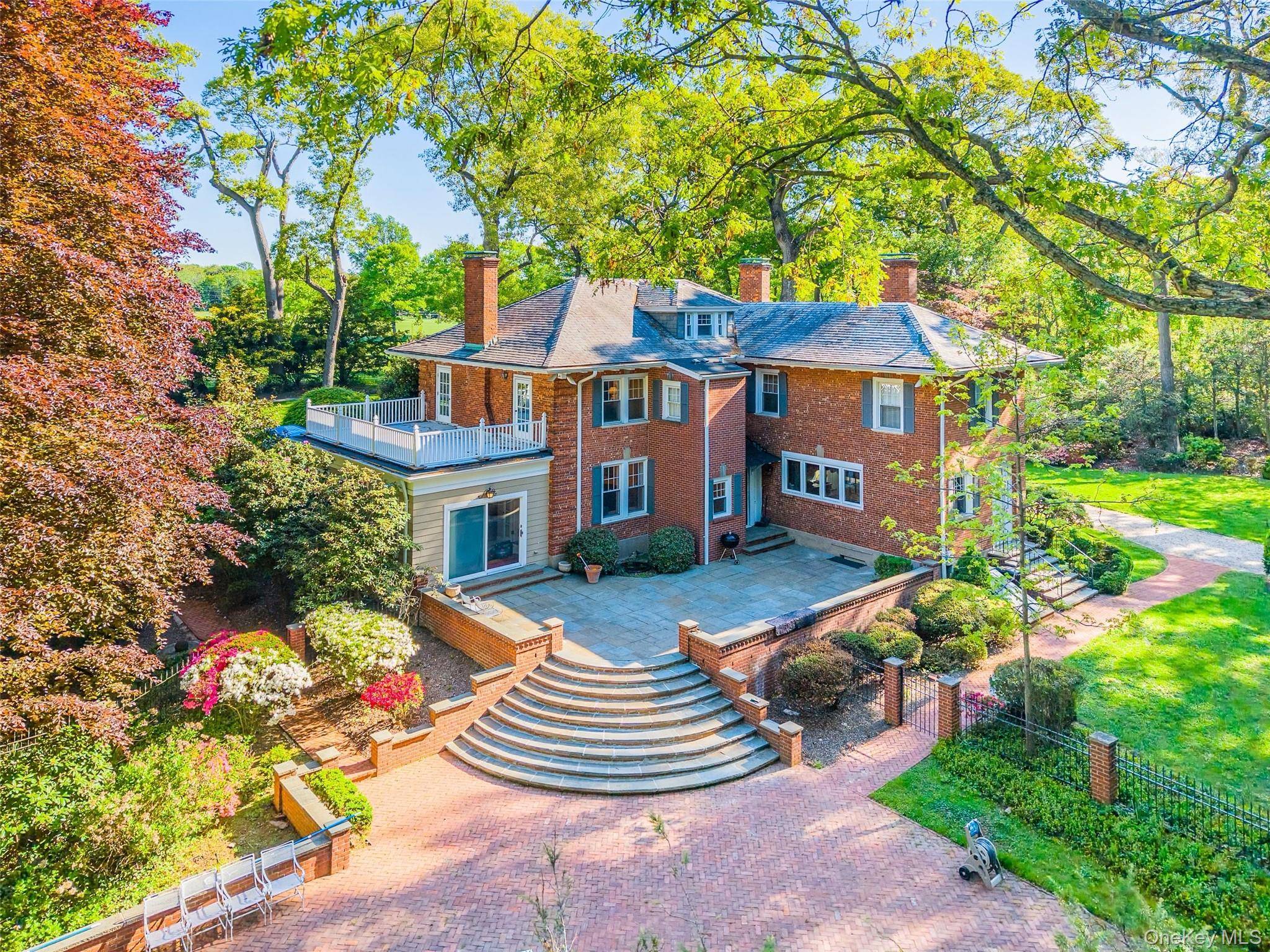 23 Townsend RD, Glen Cove, NY 11542