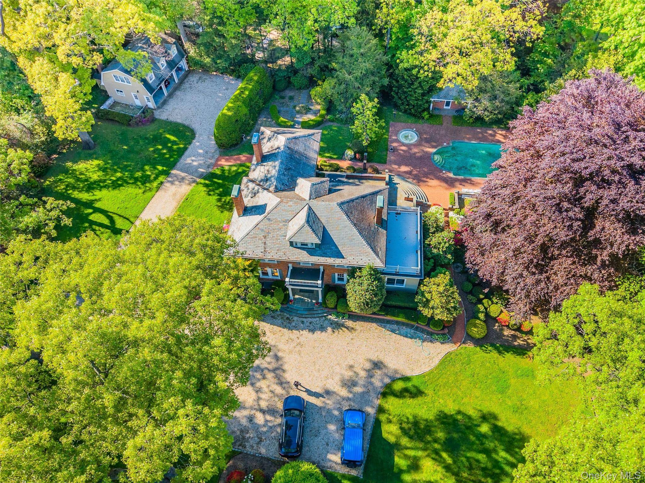 23 Townsend RD, Glen Cove, NY 11542