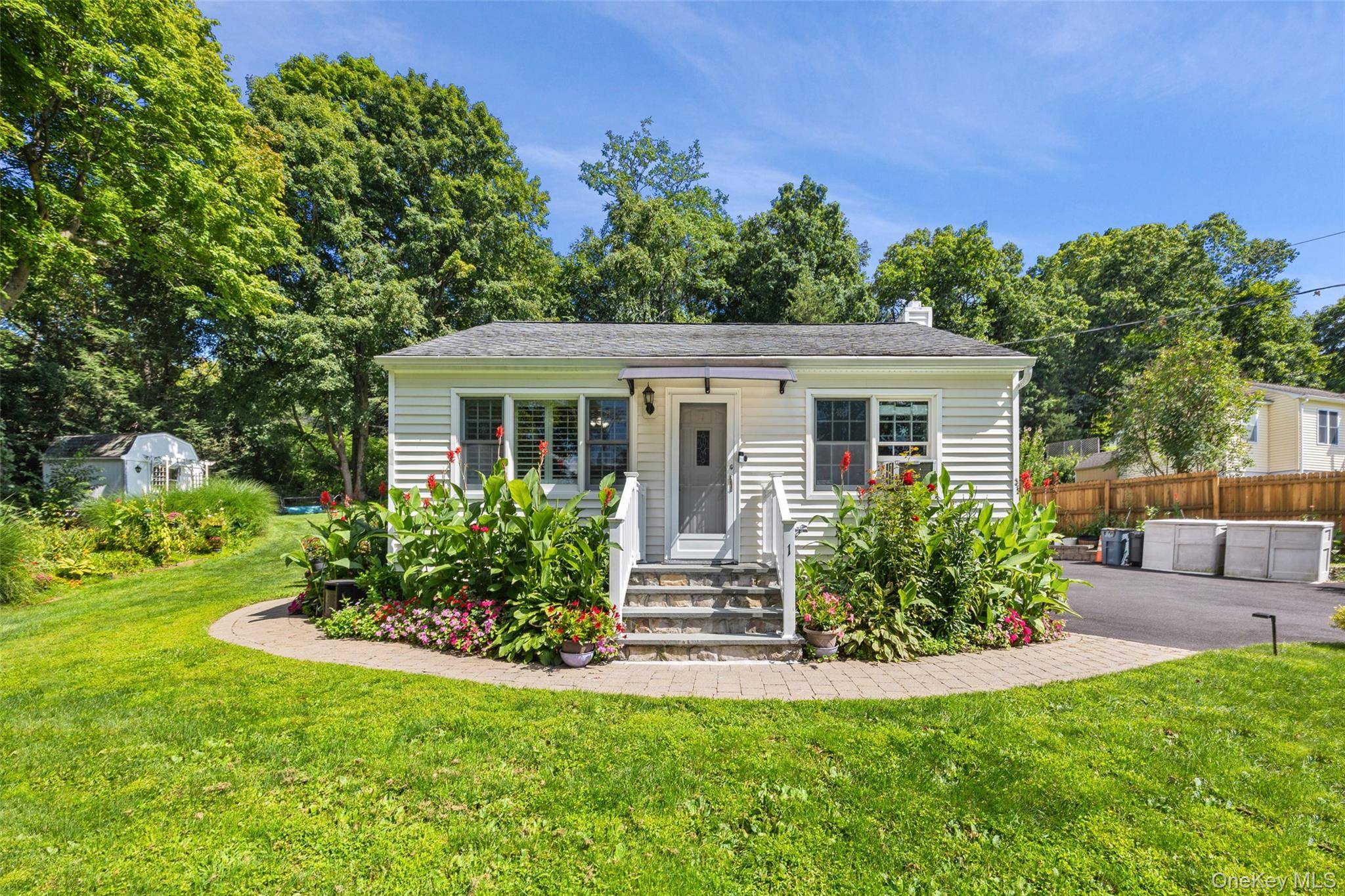 1 Mountain View RD, Cortlandt Manor, NY 10567