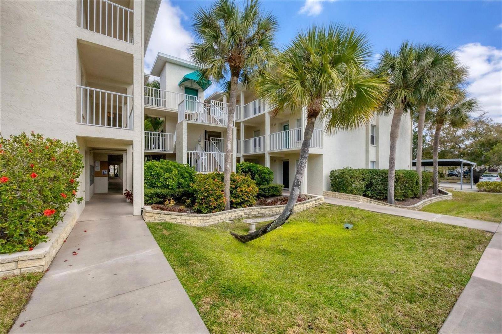 7294 CLOISTER DR #9, Sarasota, FL 34231