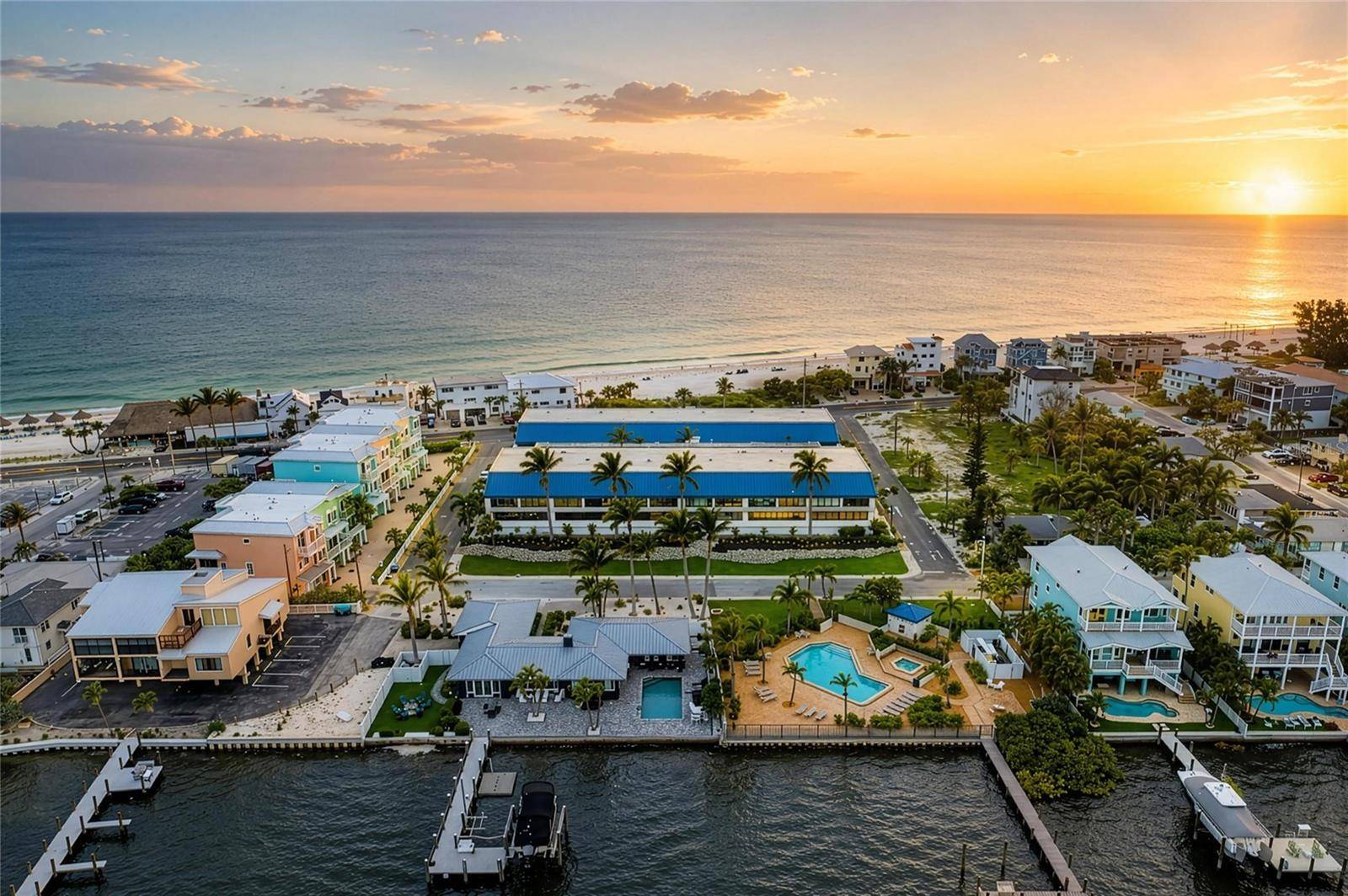1007 GULF DR N #208, Bradenton Beach, FL 34217